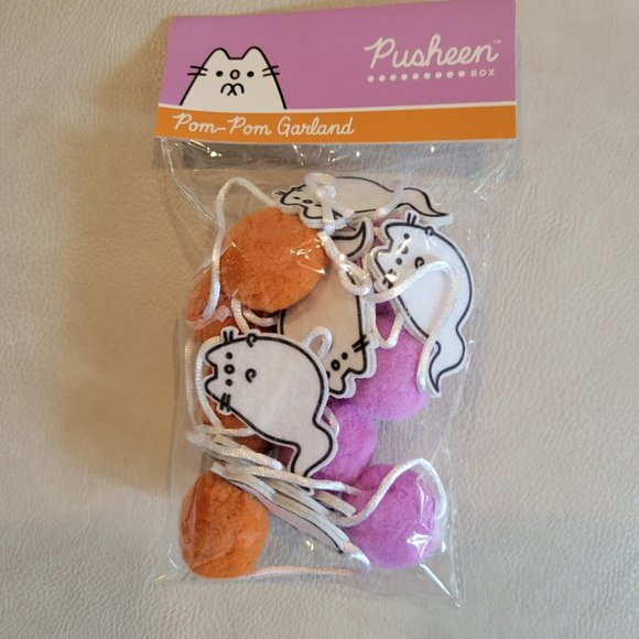 Pusheen Box Fall 2021 Garland - Picture 2 of 2